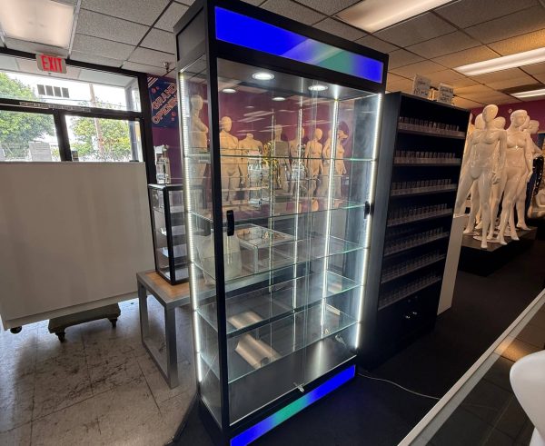 Streamlight Store Display Setup Main Store Display & Fixtures – Main Store Display